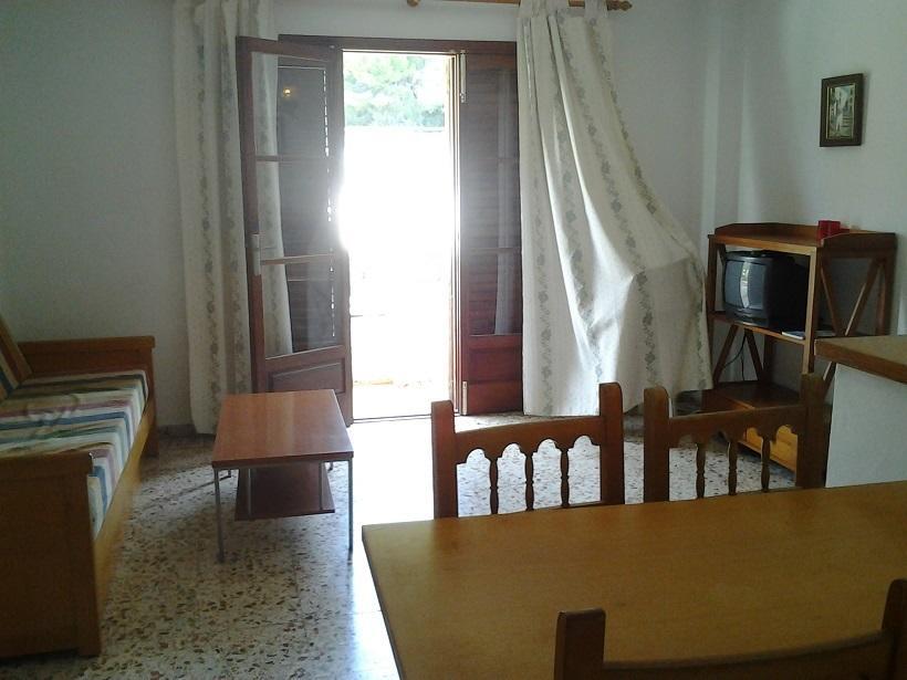 Apartment Torres Mari Cala Llonga  Ruang foto